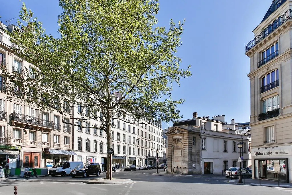 Luckey Homes- Rue Beranger